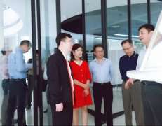 广东省工业和信息化局莅临beat·365(中国)在线唯一官方网站调研制造业创新中心建设情况 